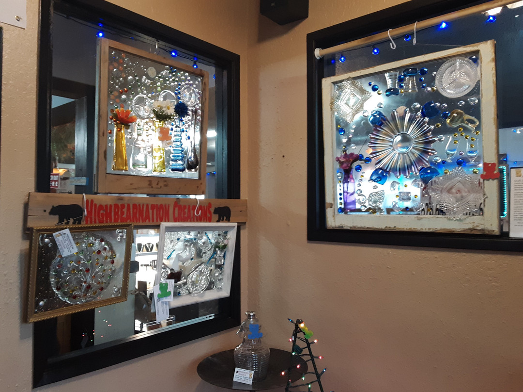 Annie's Oak Street Artisan Market景点图片