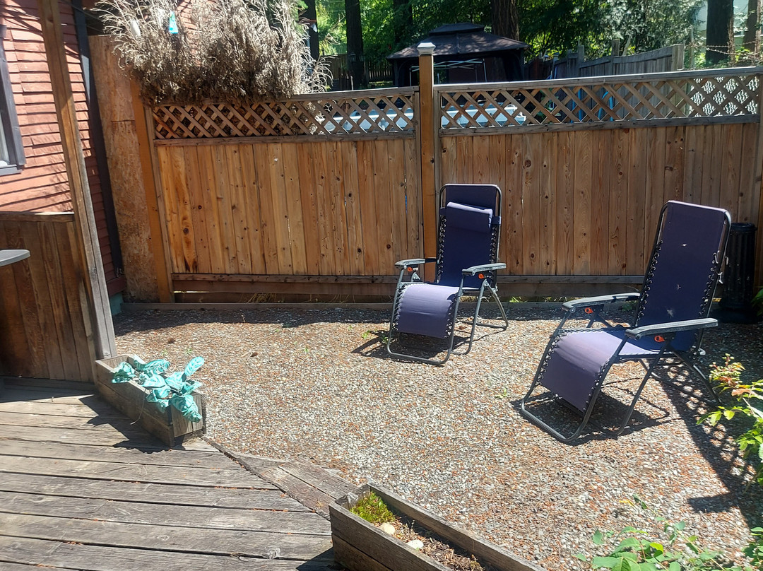 Old Towne Inne Chuckwagon Bar & Grill主图