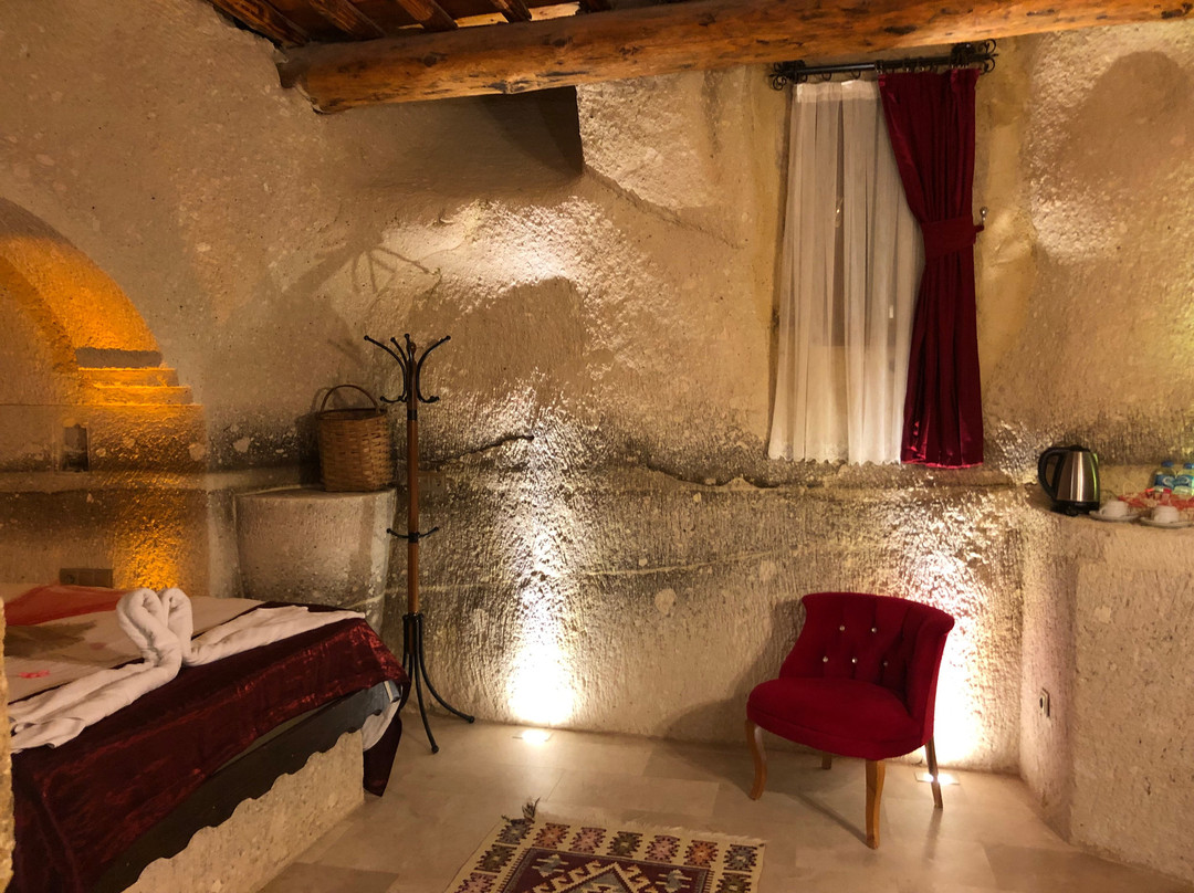 Abu Hayat Cave Suites主图