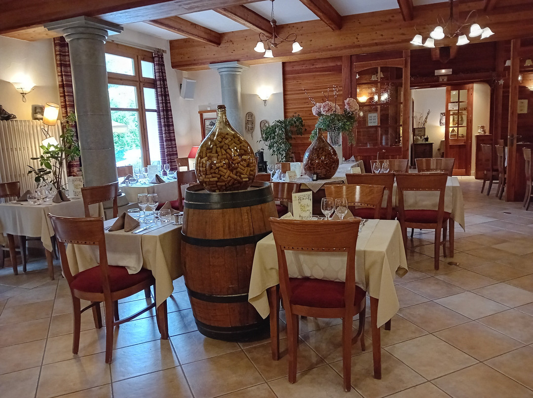 Logis Hôtel les Peupliers主图
