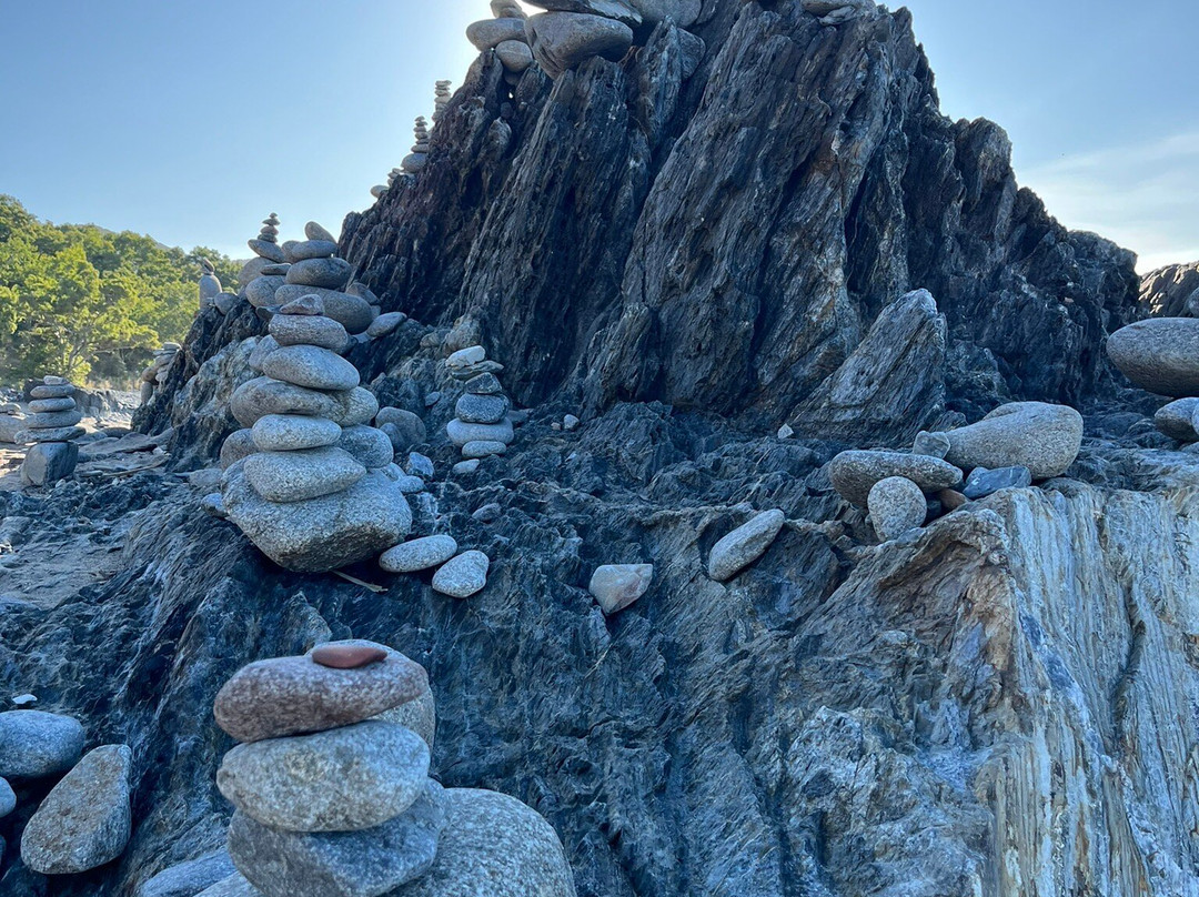 Captain Cook Highway Rock Stacks-凯恩斯必去景点