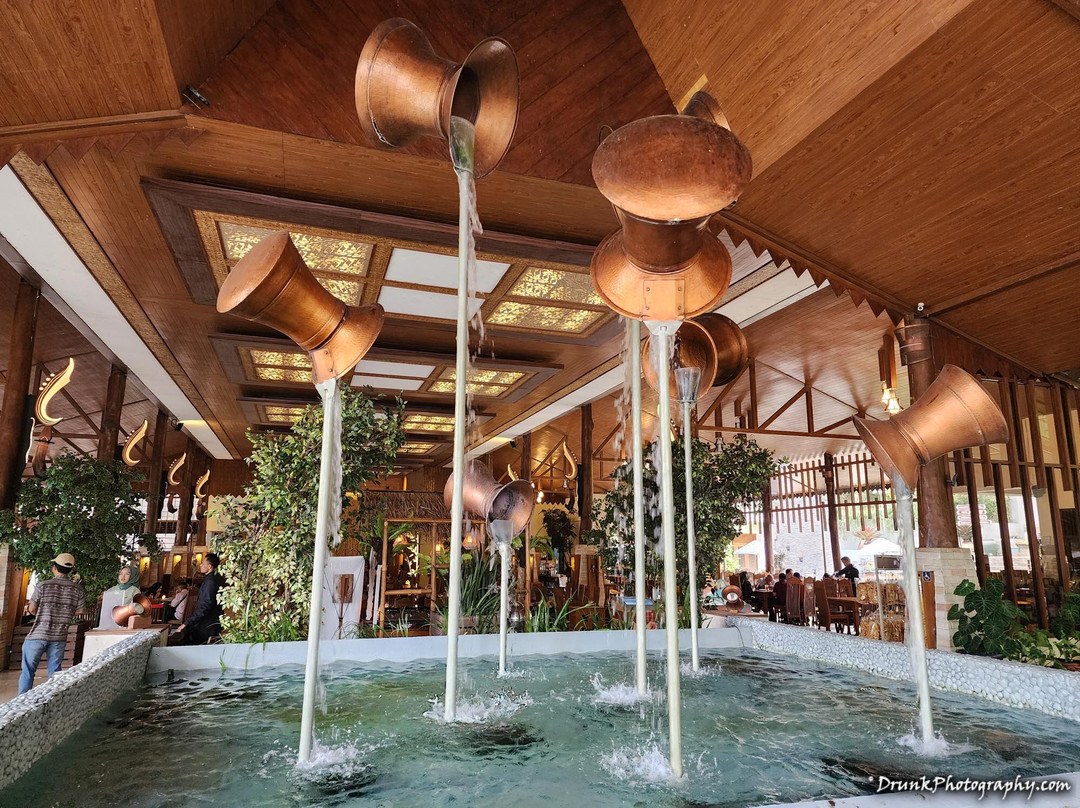 Sindang Reret Hotel And Restaurant主图