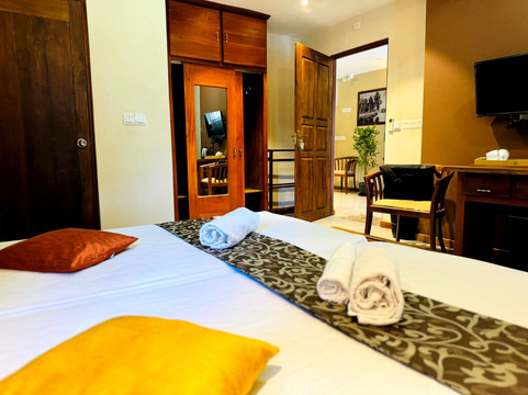 康提里沃瑞奇公寓主图