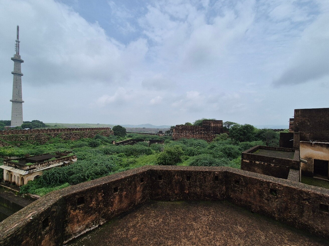Taragarh Fort景点图片