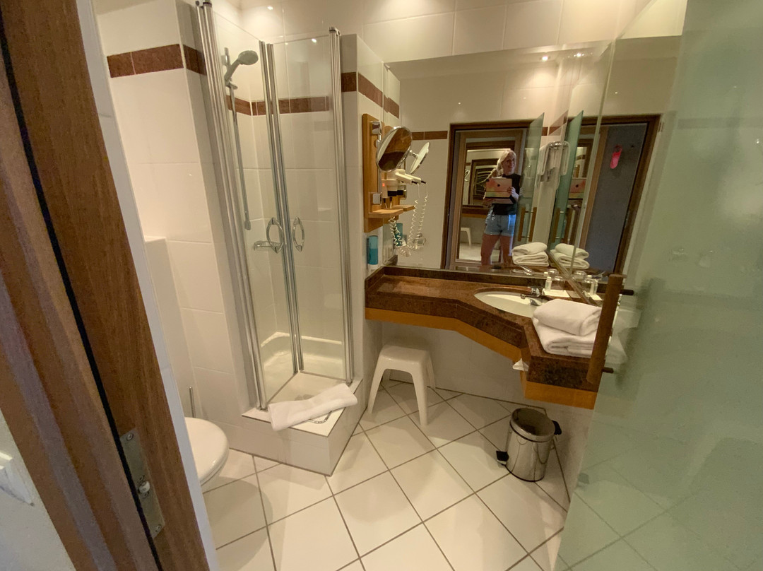 鲍尔酒店&旅馆主图