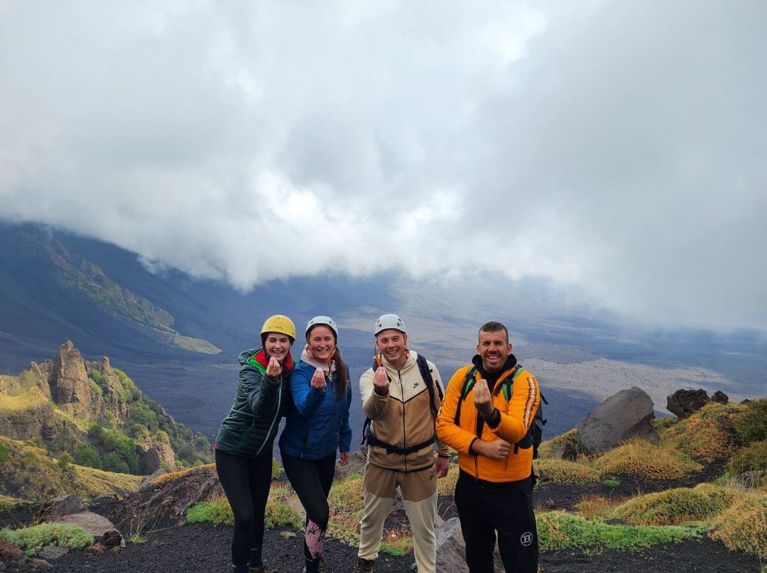 Etna Volcano Hiking Guide景点图片