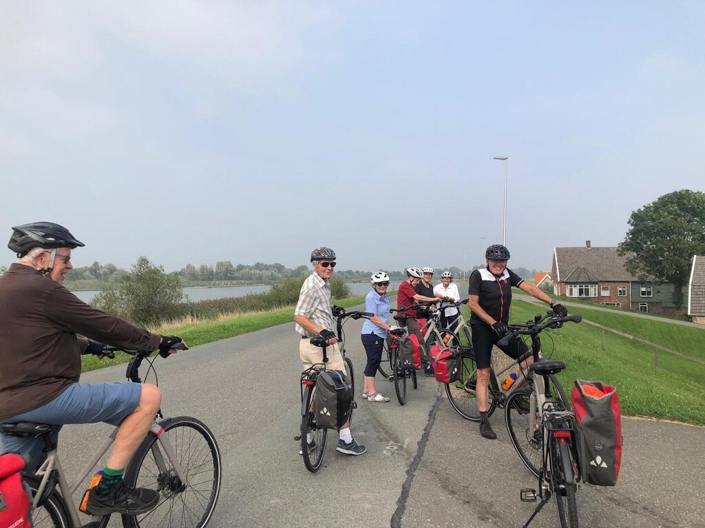 Holland Bike Tours景点图片