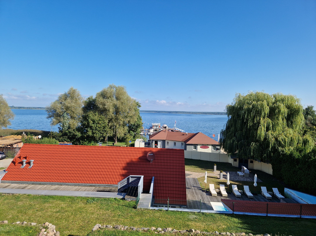 费勒森斯伊波罗特尔酒店