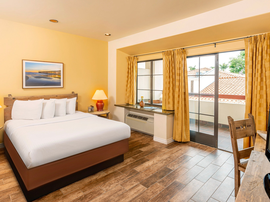 Clocktower Inn Ventura主图