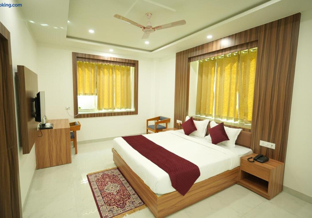 Divine Hotel And Resorts