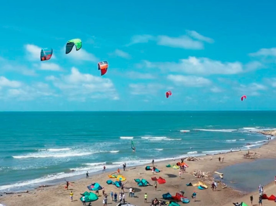 CLUB DE KITESURF DE SALINAS DEL REY-Santa Veronica必去景点