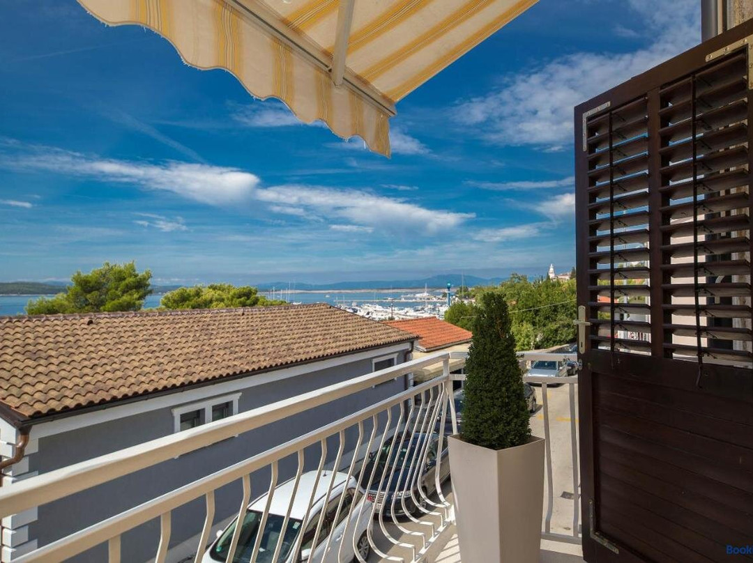 Apartmani "Oštro" Crikvenica