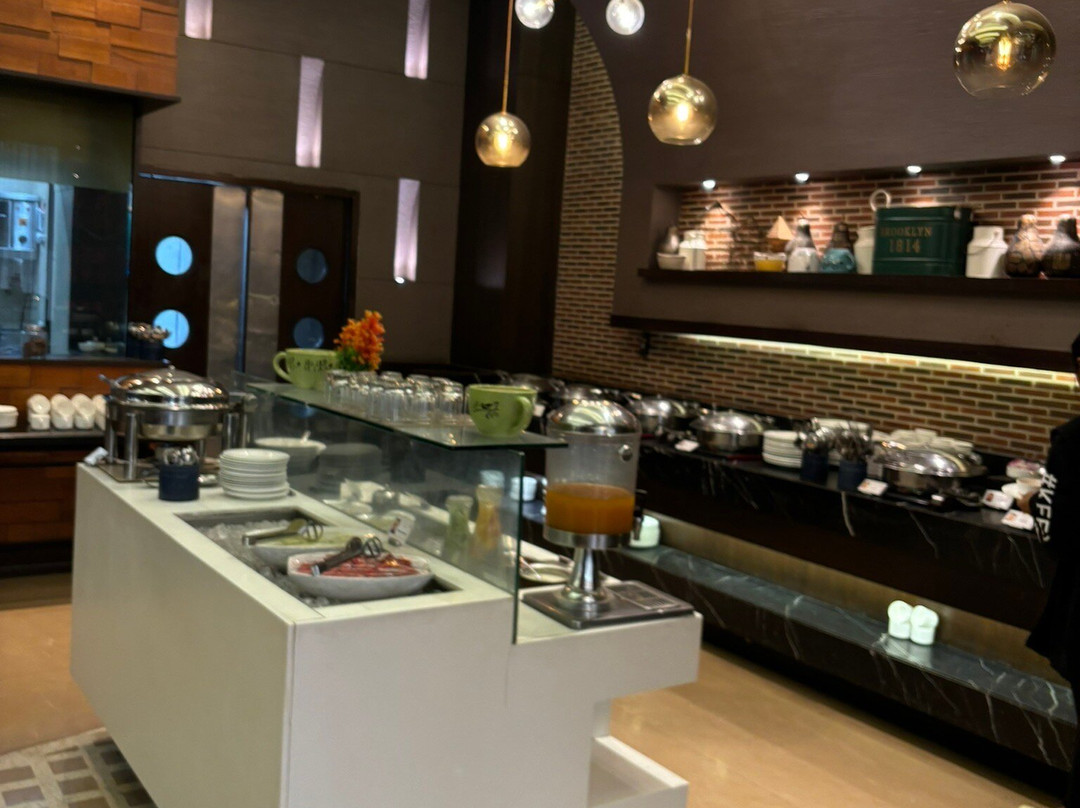 Goldfinch Hotel Delhi NCR主图