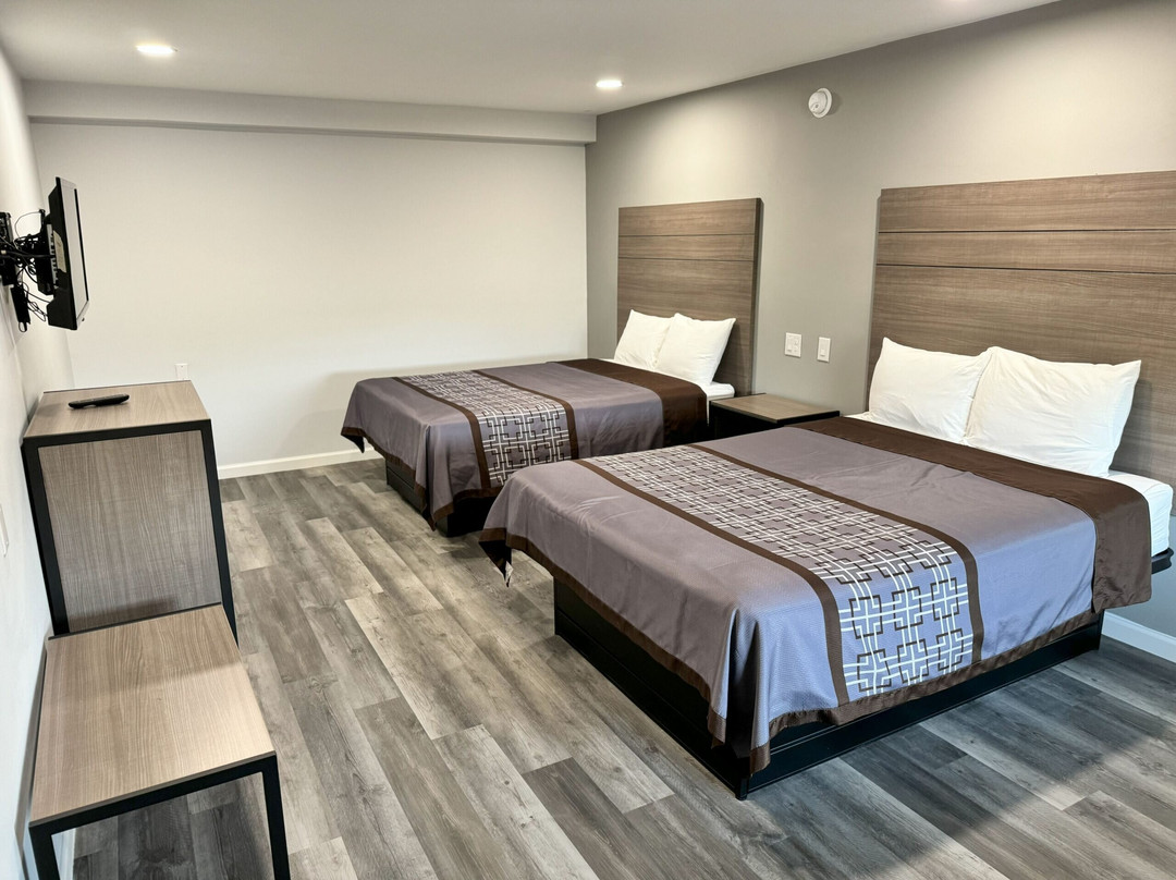Continental Inn & Suites Nacogdoches主图
