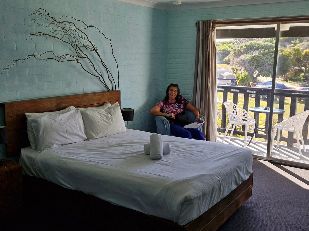 Lancelin Beach Hotel主图