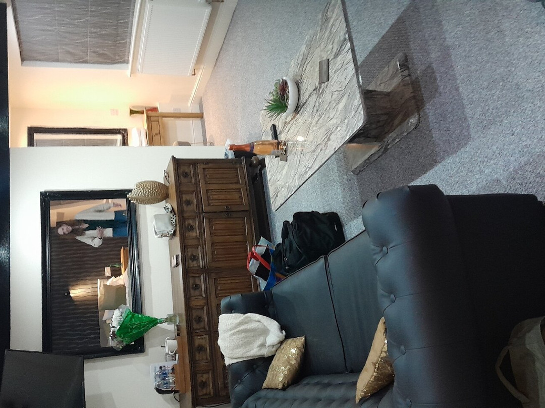 乔治与龙旅馆主图