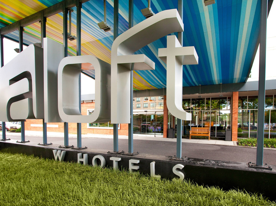 费城机场雅乐轩酒店主图