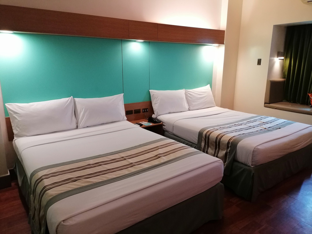 Microtel by Wyndham South Forbes主图