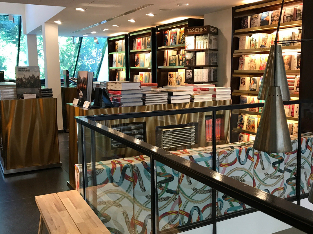 TASCHEN Store Amsterdam-阿姆斯特丹必去景点