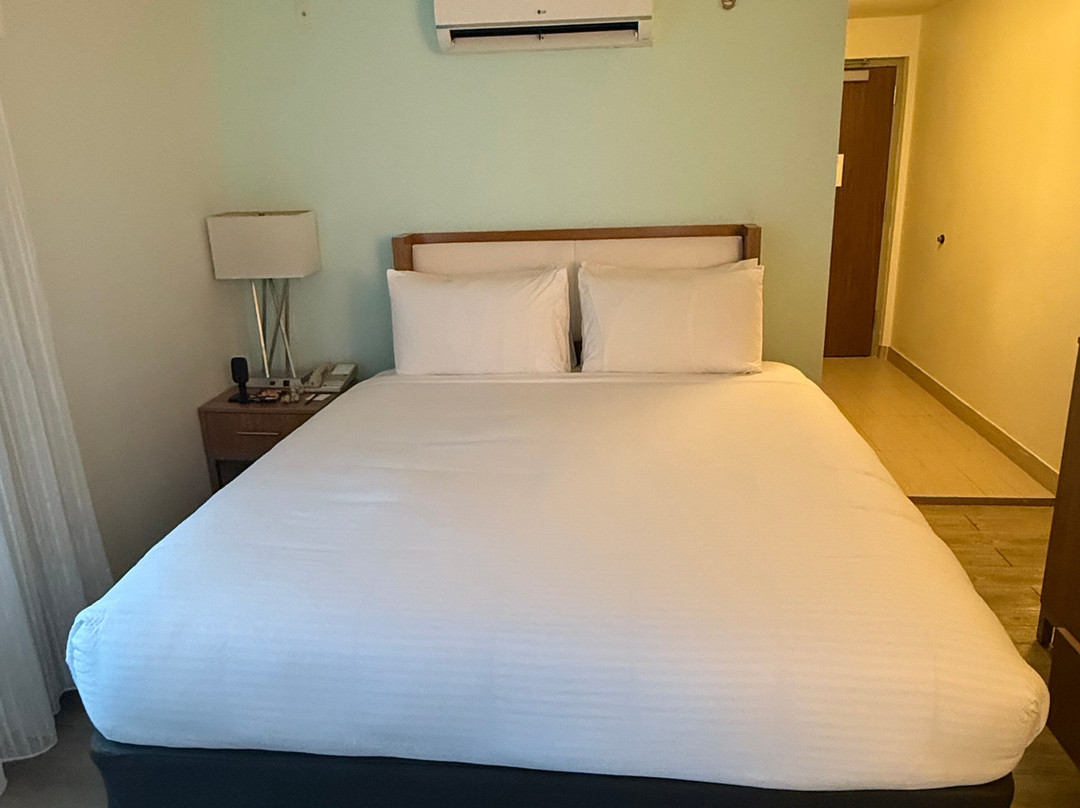 Courtyard by Marriott Nassau Downtown/Junkanoo Beach主图