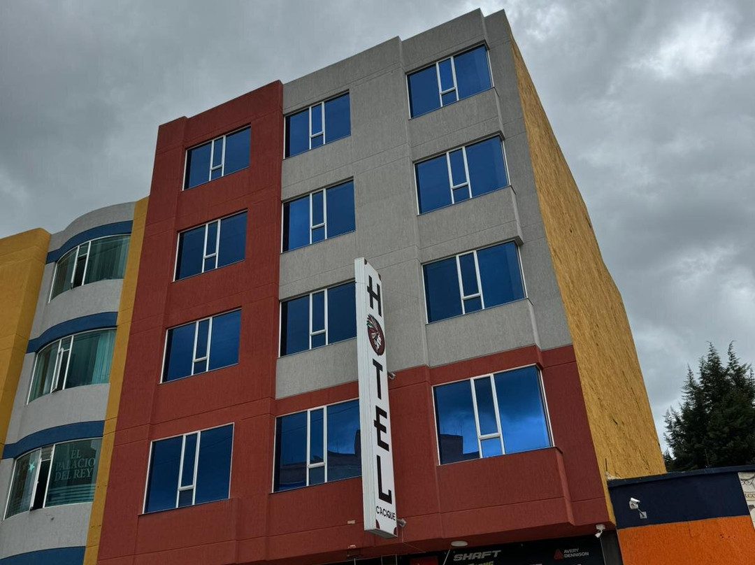 Hotel Cacique