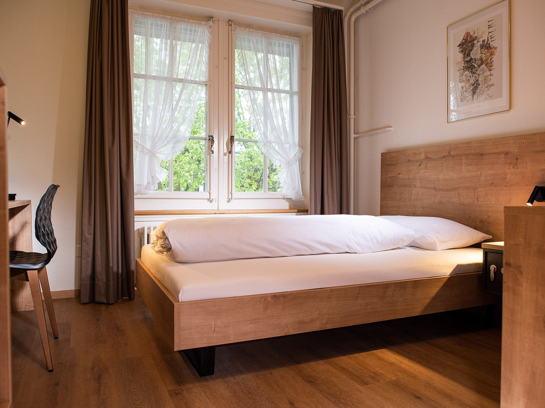 Hotel Weisses Kreuz主图