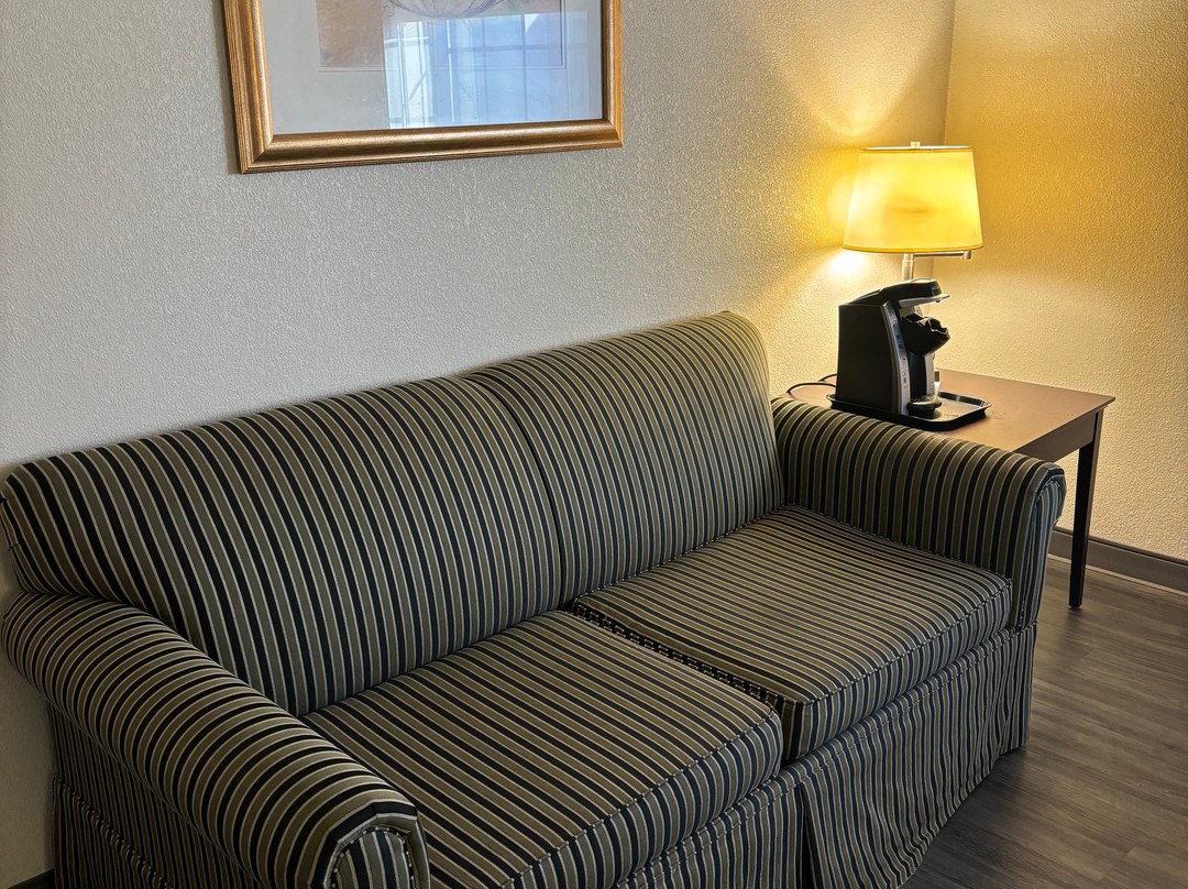 Holiday Inn & Suites Springfield - I-44 By IHG主图