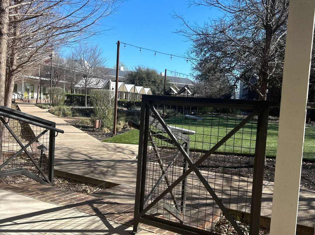 Cavalry Court, Valencia Hotel Collection主图