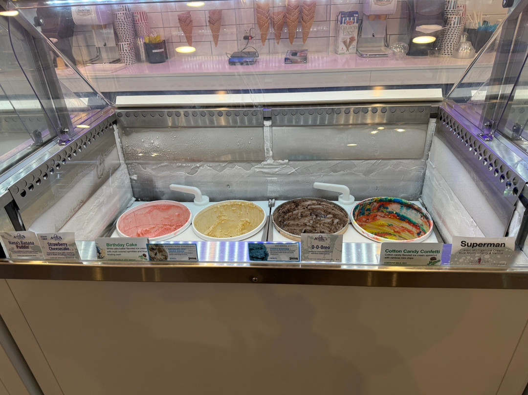 South Pier Creamery and Market