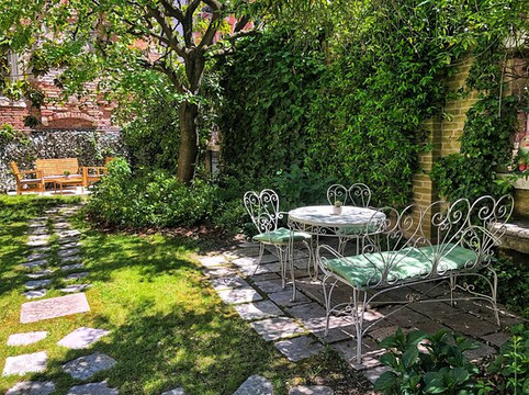 Oltre Il Giardino主图