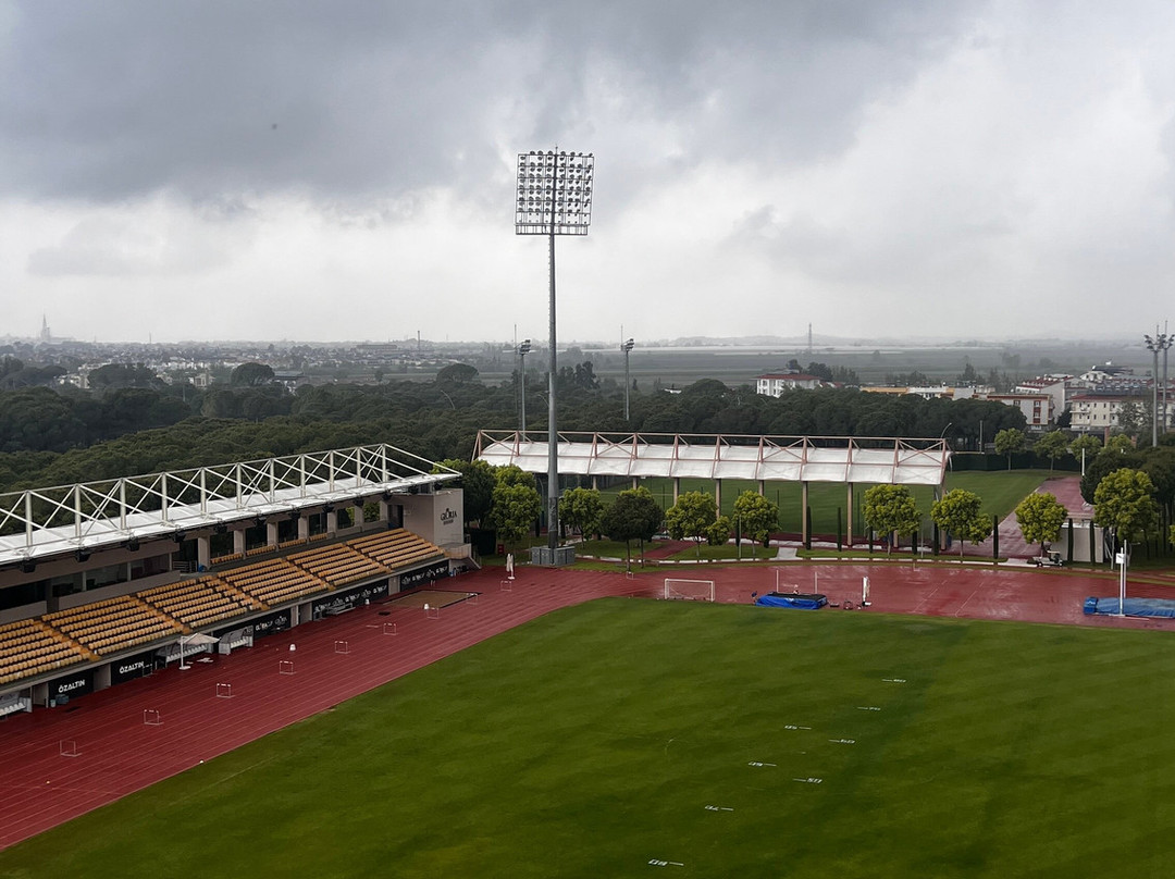 Gloria Sports Arena主图