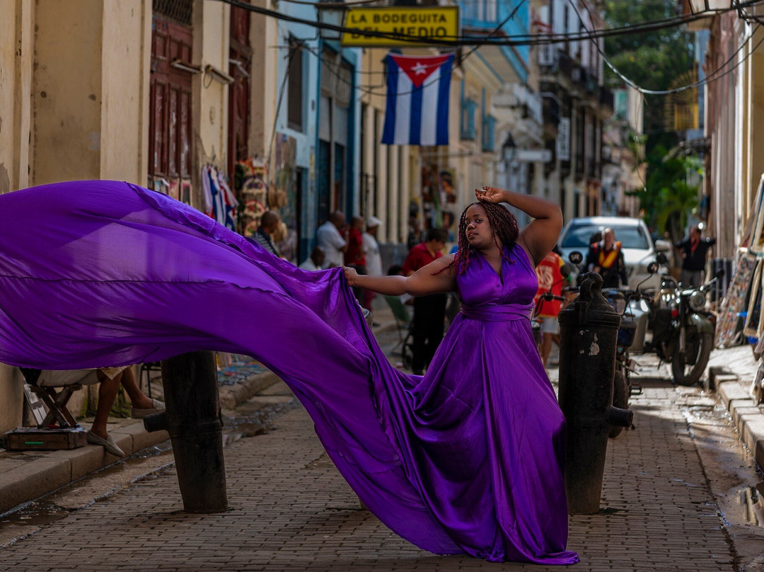 Cuba Flying Dress-哈瓦那必去景点