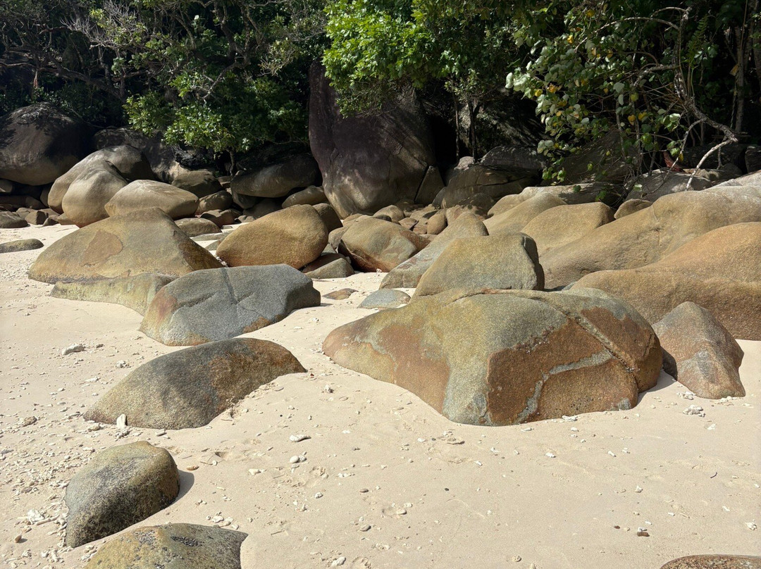Nudey Beach景点图片