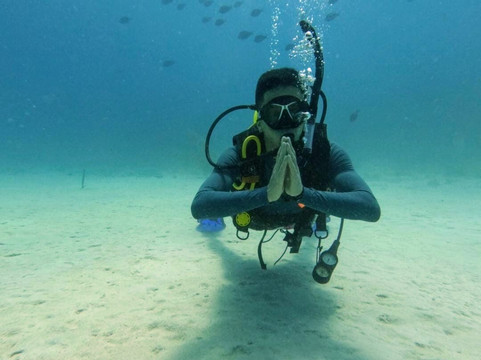 Diving Funs-圣安德烈斯岛必去景点