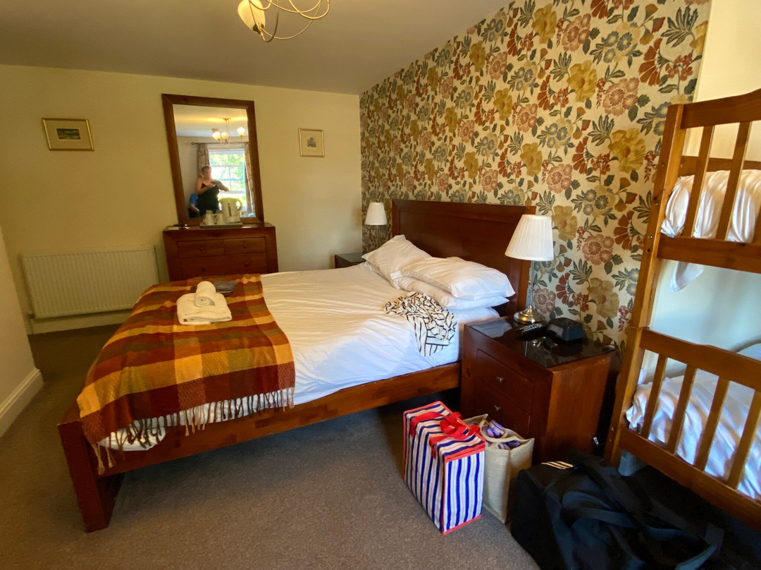 Elphinstone Hotel主图