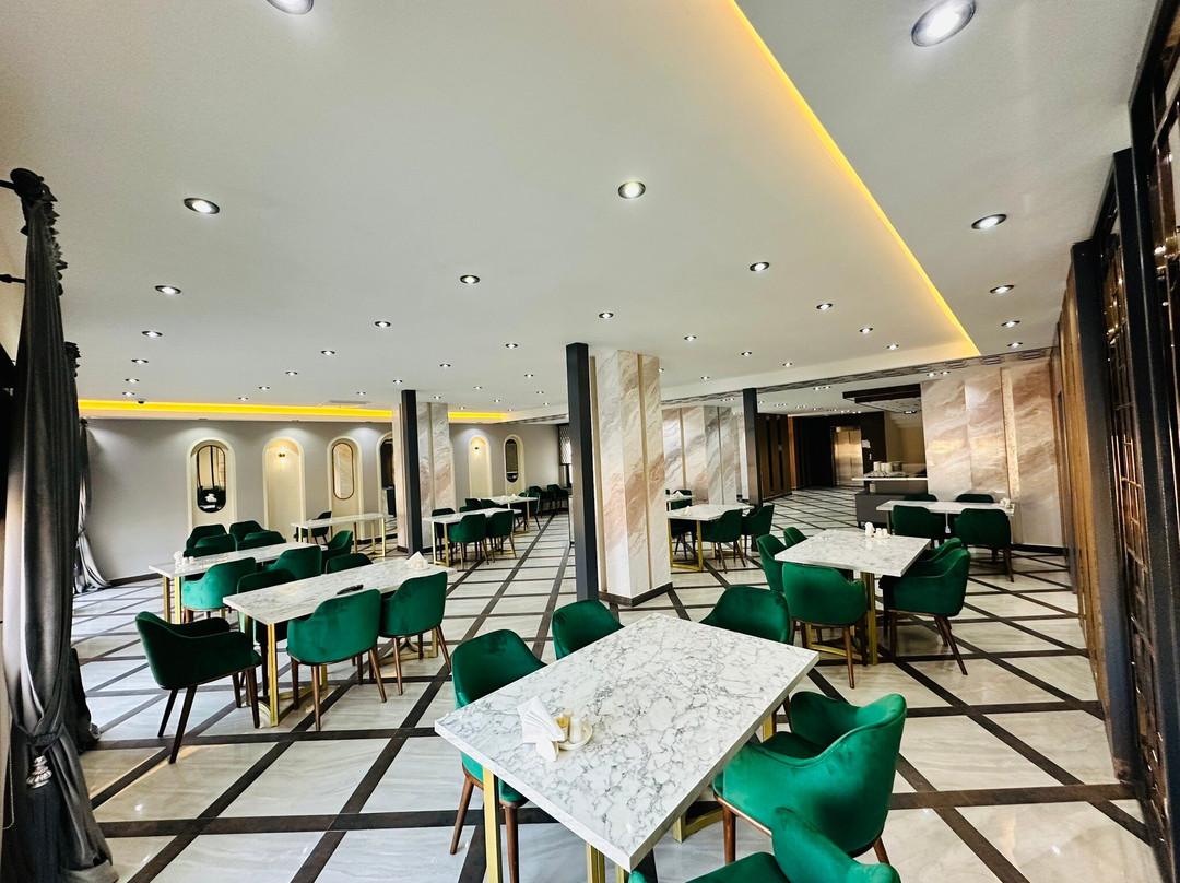 Otel Ova