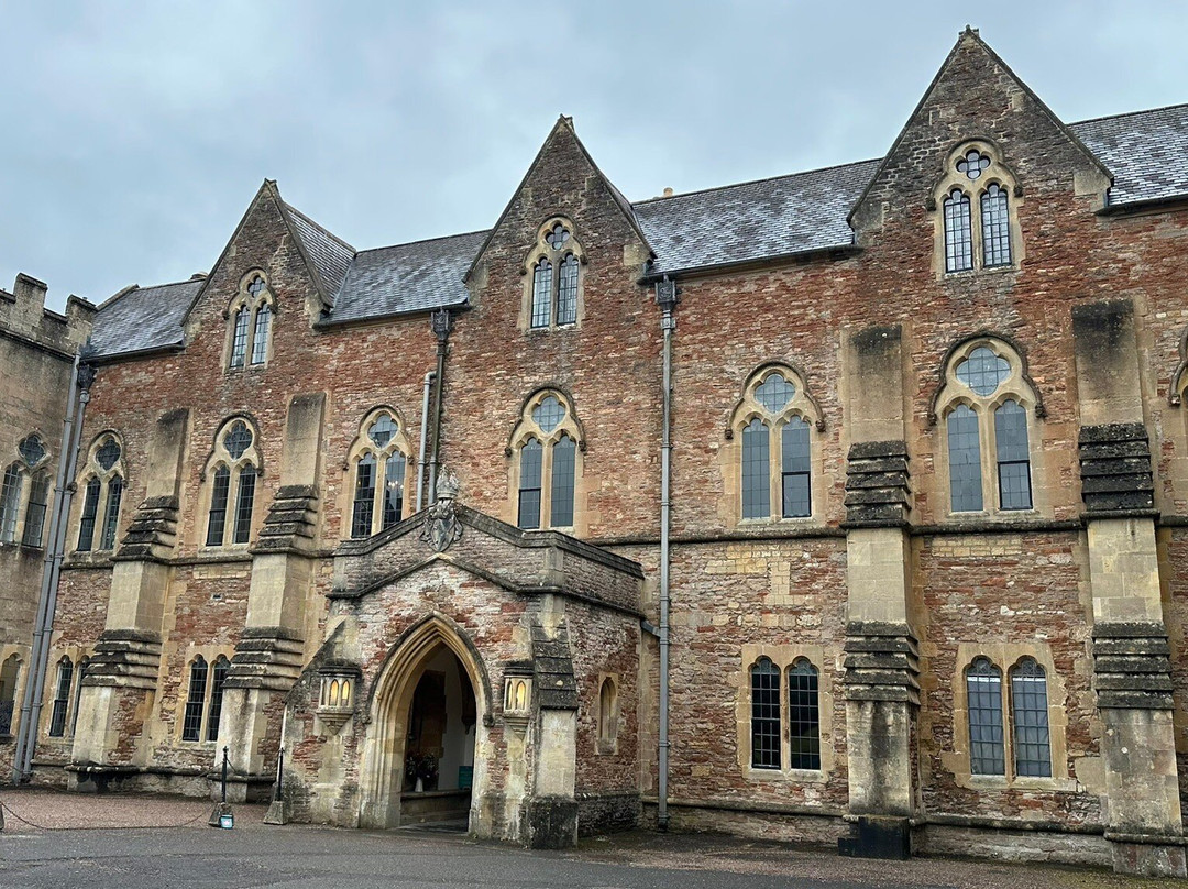 The Bishop's Palace And Gardens景点图片