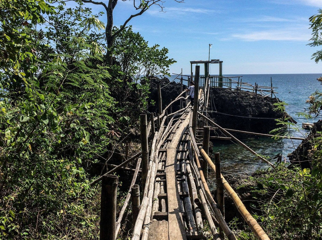 Kulyatan Marine Sanctuary景点图片