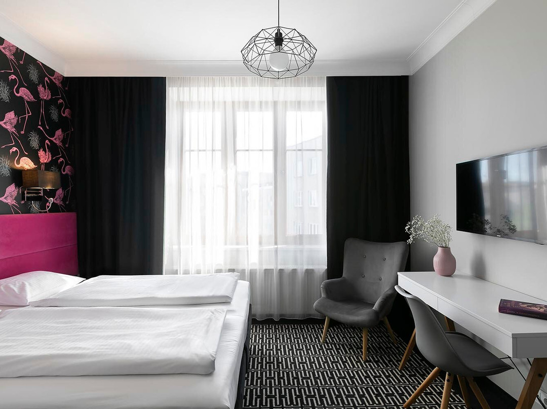 丽茵公寓式酒店主图