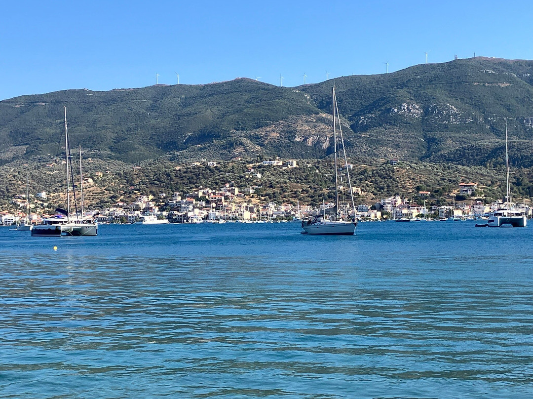 Mikro Neorio Bay-Poros必去景点