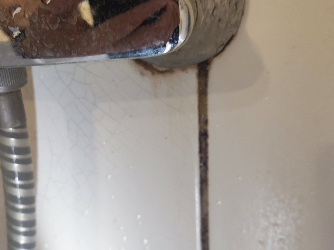 Bandenitz酒店住宿-KA & KA Hotel & Restaurant