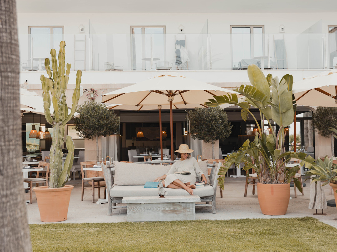 Hoposa Hotel Pollentia主图