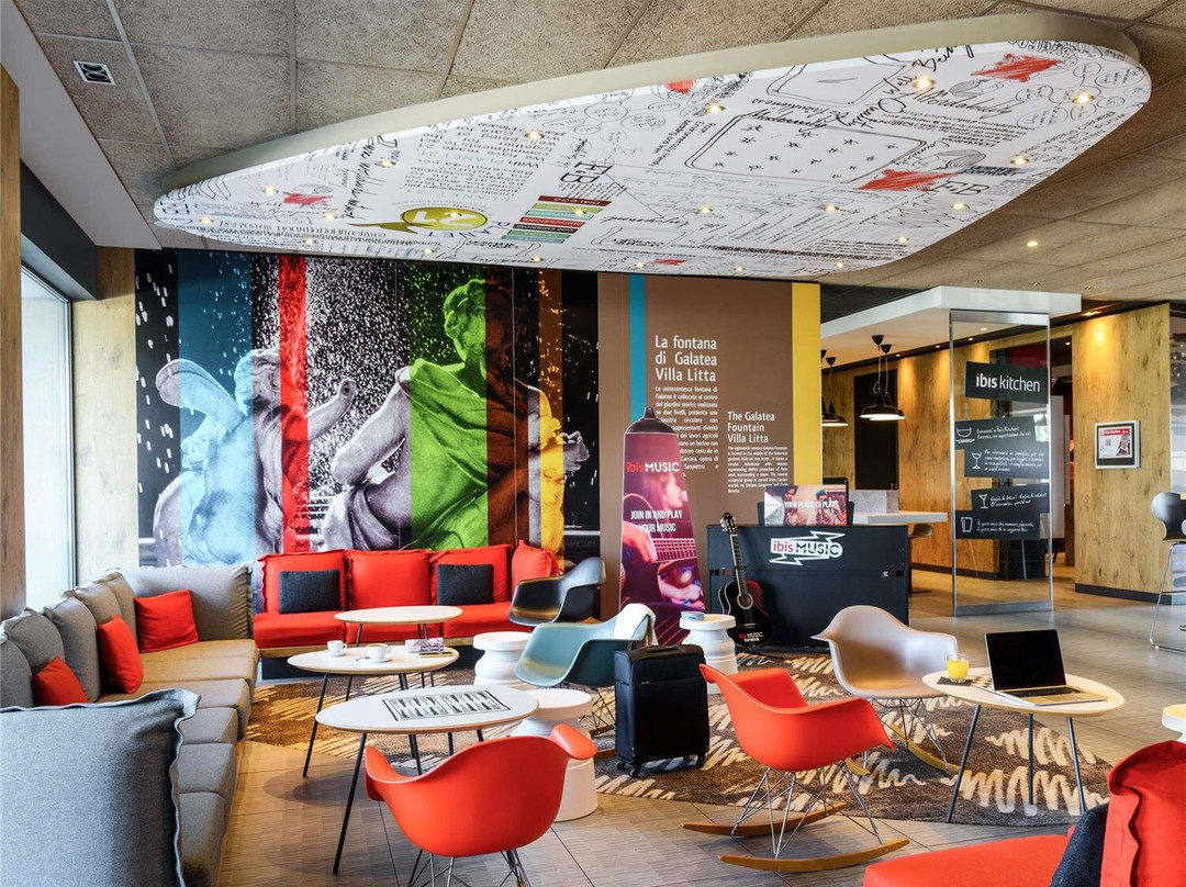 宜必思米兰展览中心酒店主图