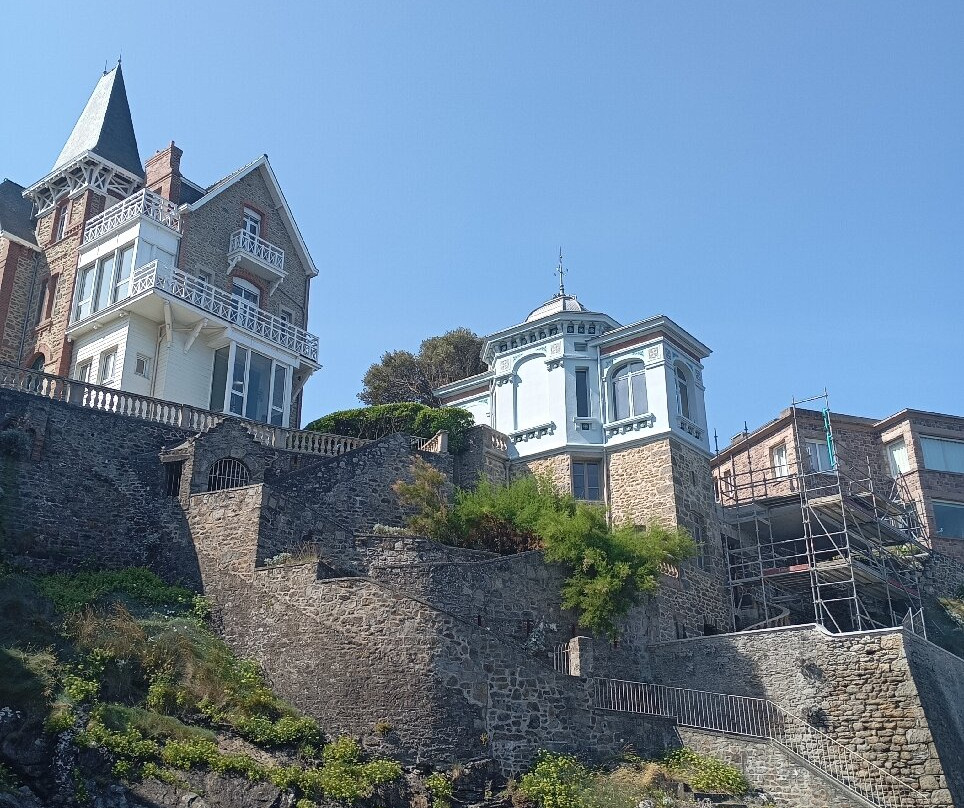 Promenade du Clair de Lune-迪纳尔必去景点