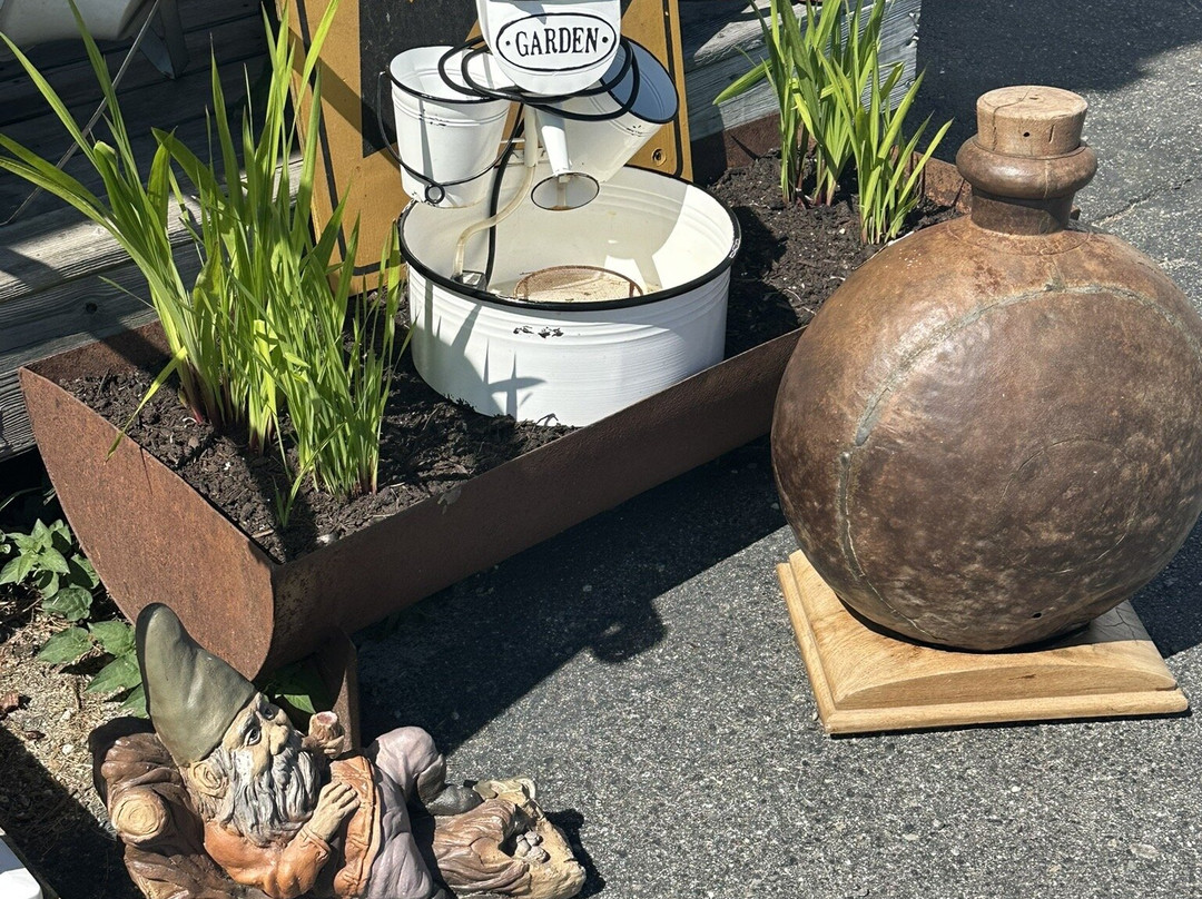 Two Old Goats Antiques-Trenton必去景点