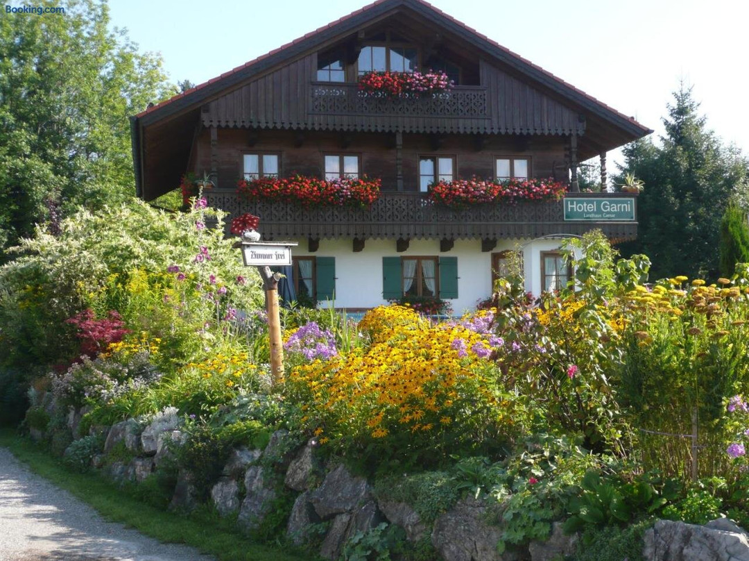 Landhaus Caesar Hotel - Garni