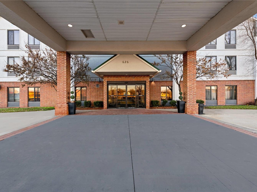 Centerview酒店住宿-Quality Inn