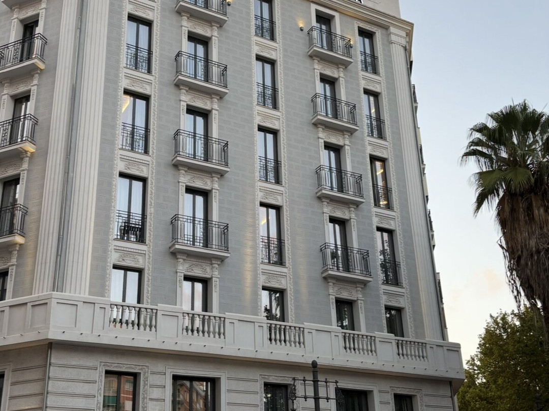 L&H Gran Via Valencia主图