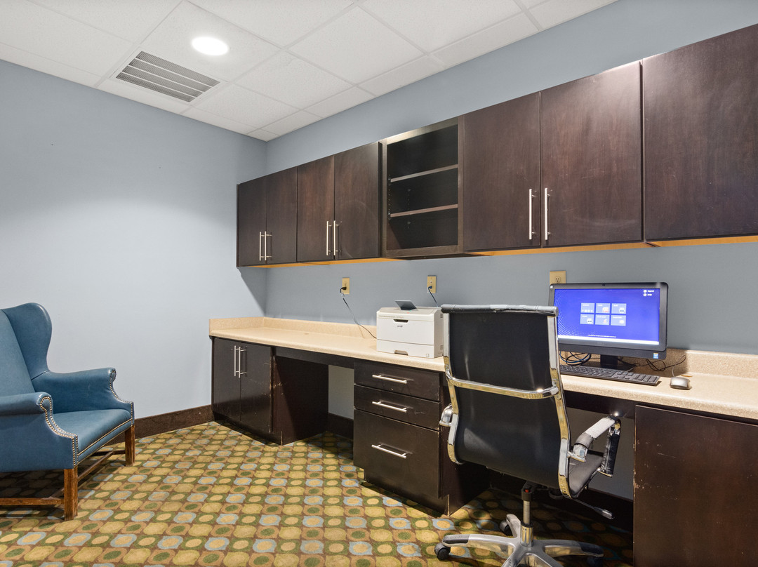 Portland Inn & Suites主图