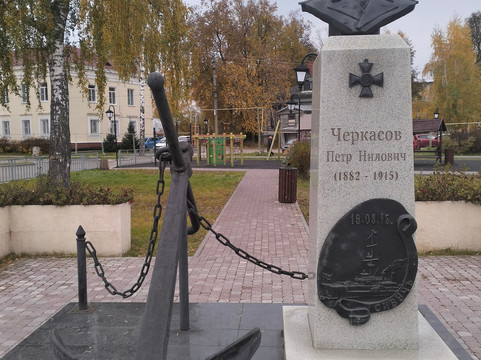 Monument to P. N. Cherkasov-Volodarsk必去景点